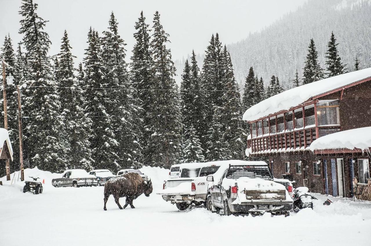 High Country Motel And Cabins Cooke City Eksteriør billede