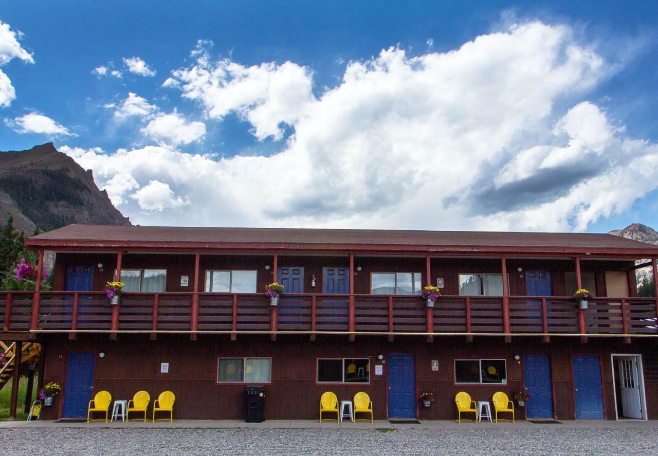 High Country Motel And Cabins Cooke City Eksteriør billede