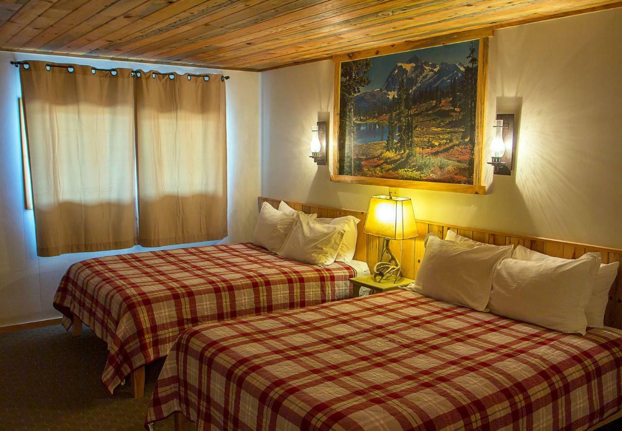 High Country Motel And Cabins Cooke City Eksteriør billede