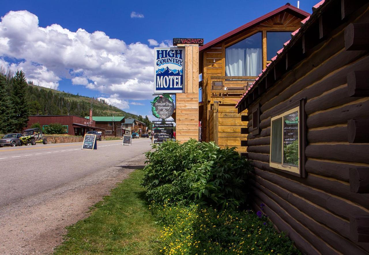 High Country Motel And Cabins Cooke City Eksteriør billede